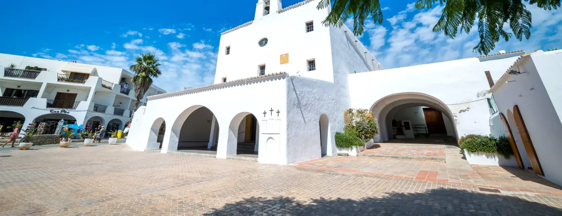 Ibiza Island Tour with Can Marca Caves, Las Salinas and Portinatx