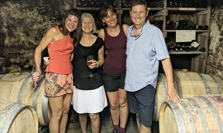 Vienna Woods Wine Tour - Wines, Vines & Good Times!