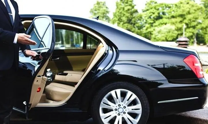 Florence Private Transfer from or to Florence Airport, Train Station and Hotel