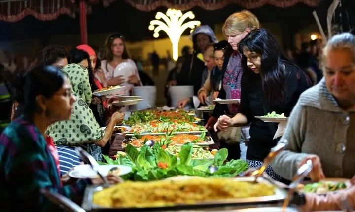 Dinner in Desert Dubai With Belly Dance Show 