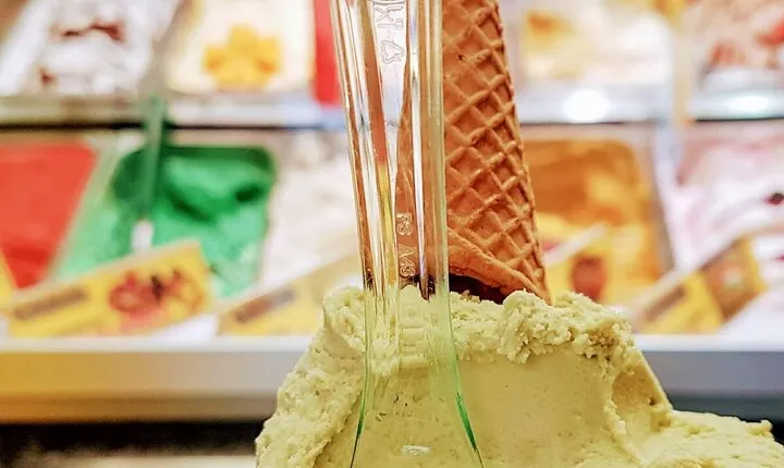 Rome Gelato Class with Tastings by Do Eat Better Experience