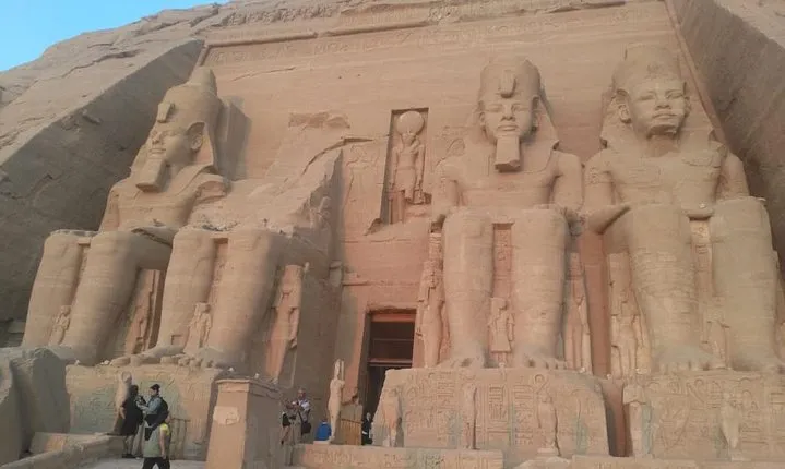 Day Tour to Abu Simbel from Aswan by Bus
