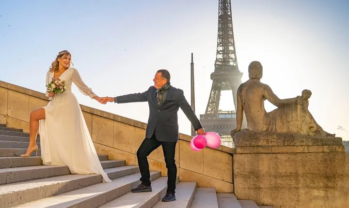 Paris Eiffel Tower Vows Renewal Ceremony - Photoshoot and Video