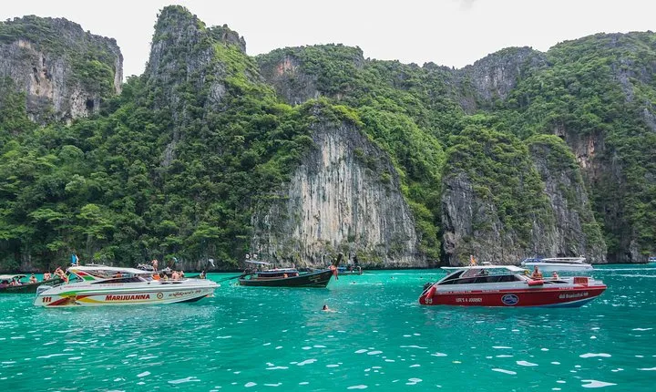 Phi Phi Islands Adventure Day Trip w/ Seaview Lunch by V. Marine