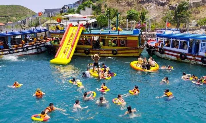 Experience Island Hopping Tour, Snorkeling & Floating Party