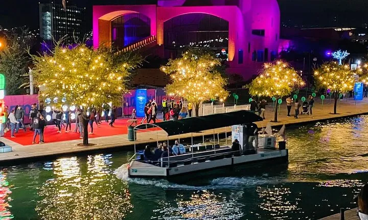 Best tour of Monterrey + Guide + transfer + Paseo Santa Lucia