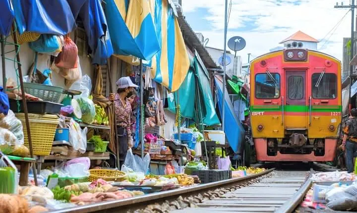 Amphawa Floating Market & Maeklong Railway Train Market Tour