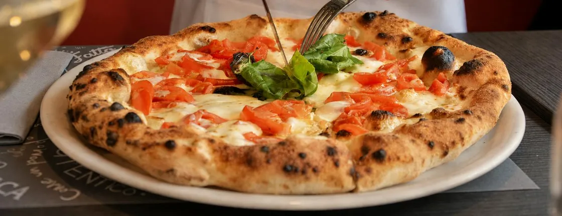 1-hour pizza making class in Rome