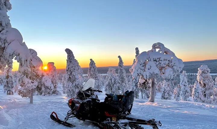Full Day Activity with Snowmobiles in Rovaniemi