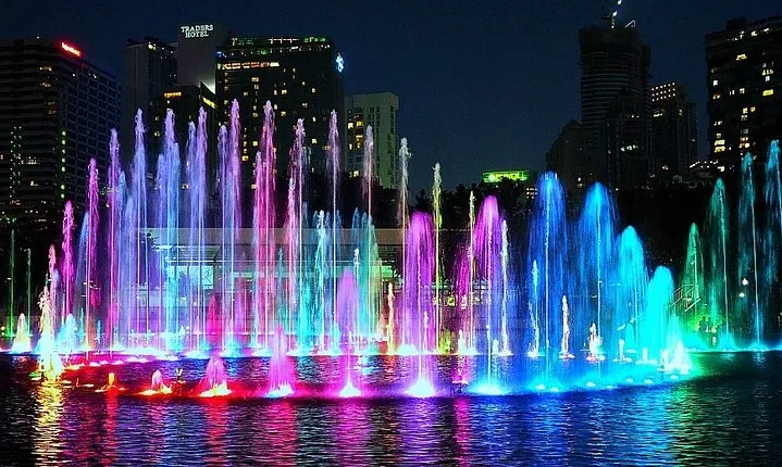 KL Evening Tour with Symphony Fountain Show & KL Tower Ticket SIC
