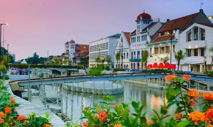 Halfday Excursion Old city Batavia with Lunch and Souvenir