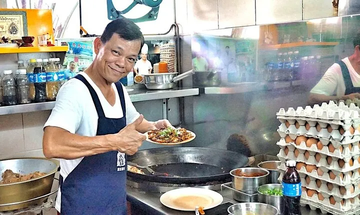 Small-Group Food Tour With Hawker Center: Eat Like A Local