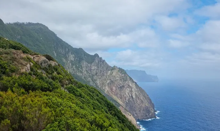 Madeira Porto da Cruz to Machico Self Hiking Tour with Transfer