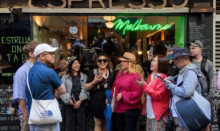 Ultimate Melbourne Walking Tour: History, Laneways & Culture 