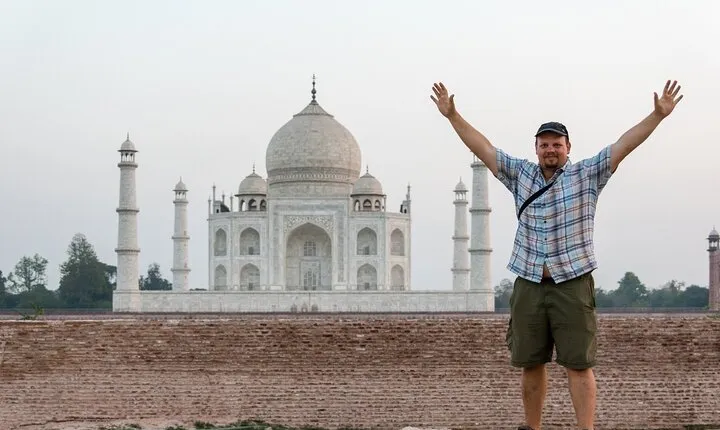 Taj Mahal and Agra Fort Tour By Fastest Train - Gatiman Express