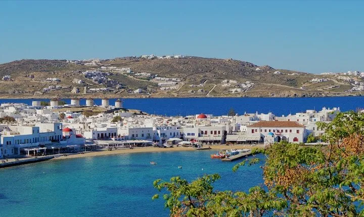 10 Day Group Tour, Mycenae, Delphi, Meteora, Santorini & Mykonos