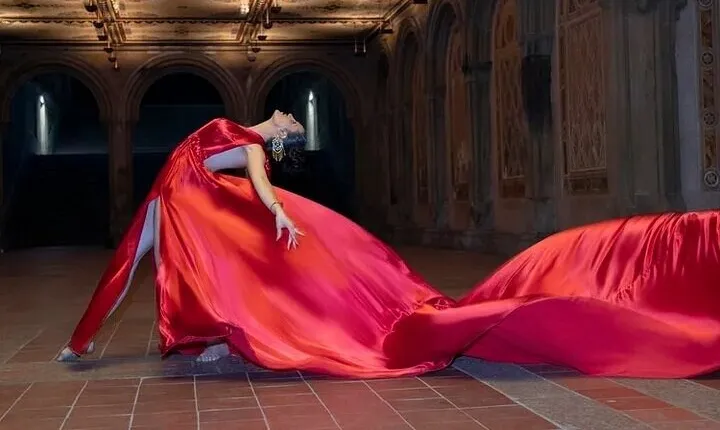 High Fashion Experience with Dream Flying Dress Photography