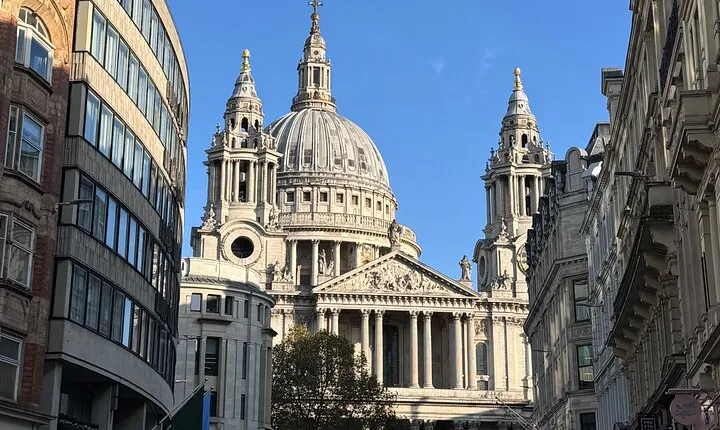 London: Medieval Tales and Martyrs Walking Tour