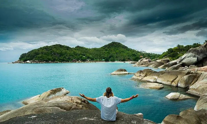 Ko Samui City Tour including Wat Phra Yai, Lat Ko Viewpoint, Hin Ta Hin Yai Rock