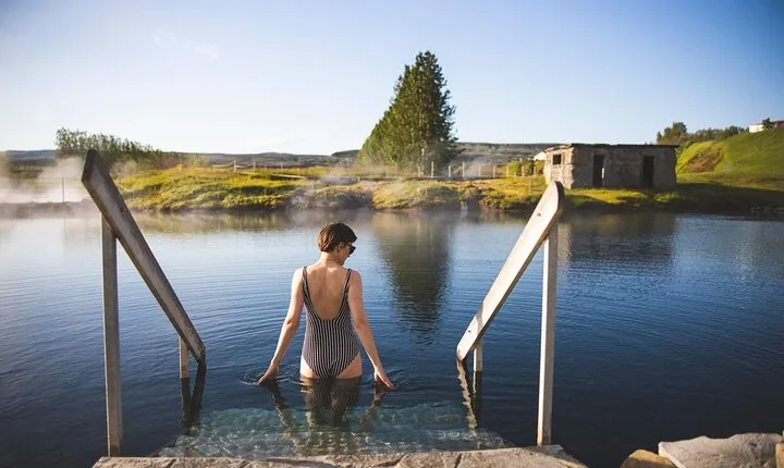 Golden Circle, Fridheimar & Secret Lagoon Small-Group Tour