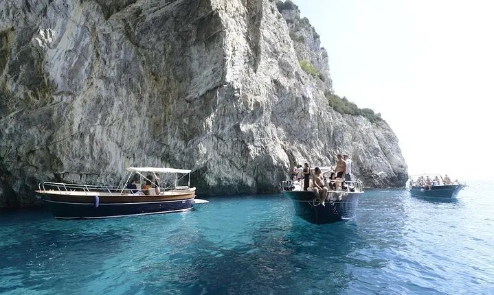 Capri Island Small Group Boat Tour from Rome by Train