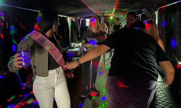 Miami Party Bus Tour: Wynwood, Brickell & Little Havana