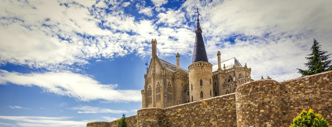 Gaudí Palace Astorga skip-the-line tickets