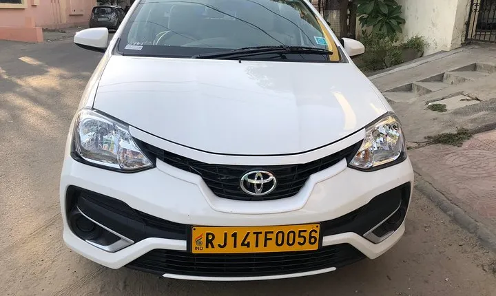 One Way Transfer From Agra To Jaipur in AC Vehicle (With Optional Stops)