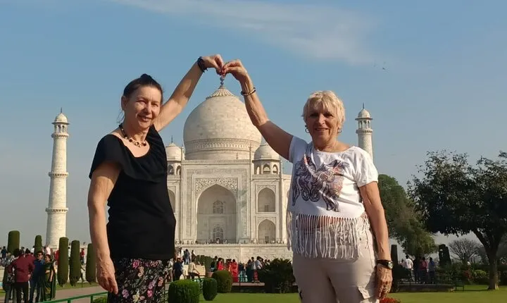 Delhi to Taj Mahal Same Day Private Tour with Lunch
