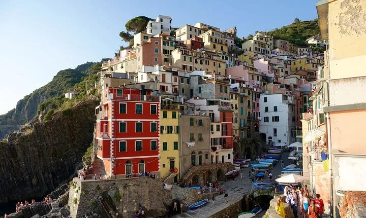 Private Cinque Terre Day Trip​ from Florence with Optional Hiking