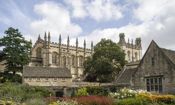 Oxford, Shakespeare Country & Cotswold Private Tour