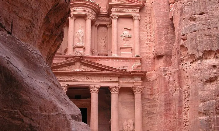 Aqaba Shore Excursion: Private Petra Sightseeing Tour with Lunch