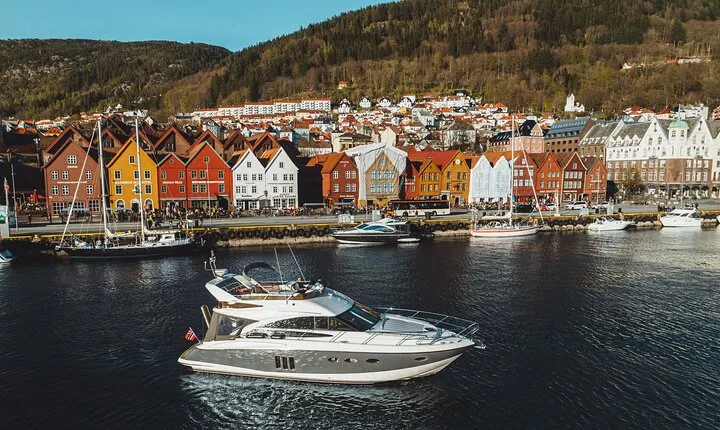 Evening private cruise in Bergen, possibility for a swim