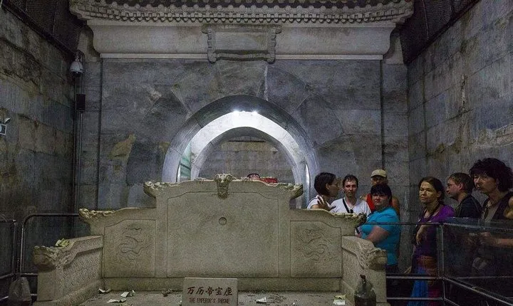 Mini Group Tour to Ming Tombs Underground Palace & Summer Palace Max 6 Pax