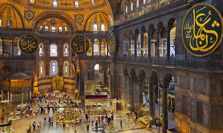 Istanbul City Highlights Tour in Hagia Sophia and Blue Mosque