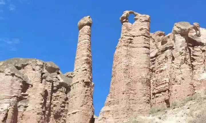 Private Hiking Tour: Binggou Danxia and Zhangye Danxia Geopark from Zhangye