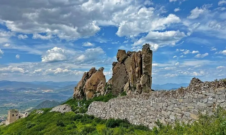 Private Stonehenge Wild Great Wall Full Day Hiking Tour