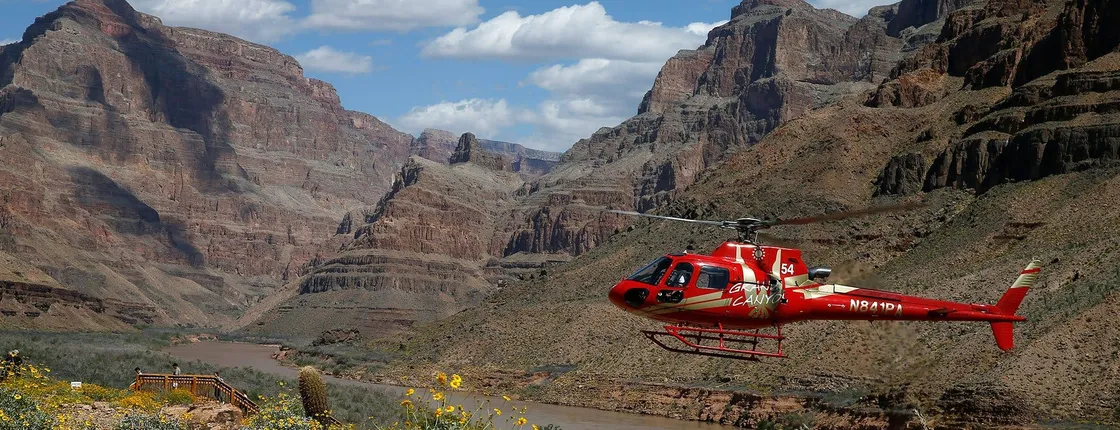 Grand Voyager boat and helicopter tour from Las Vegas