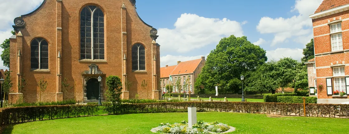 Self guided tour with interactive city game of Turnhout