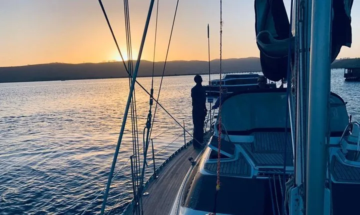 Knysna Sunset Sailing Cruise, Light Dinner & Bubbly