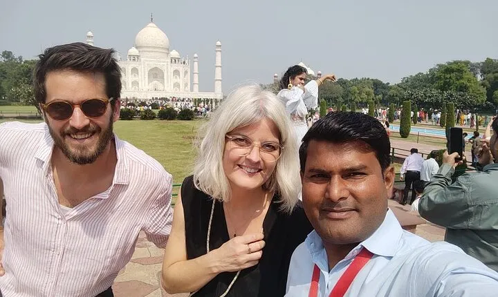 Same Day Taj Mahal Tour by Gatiman Express Train