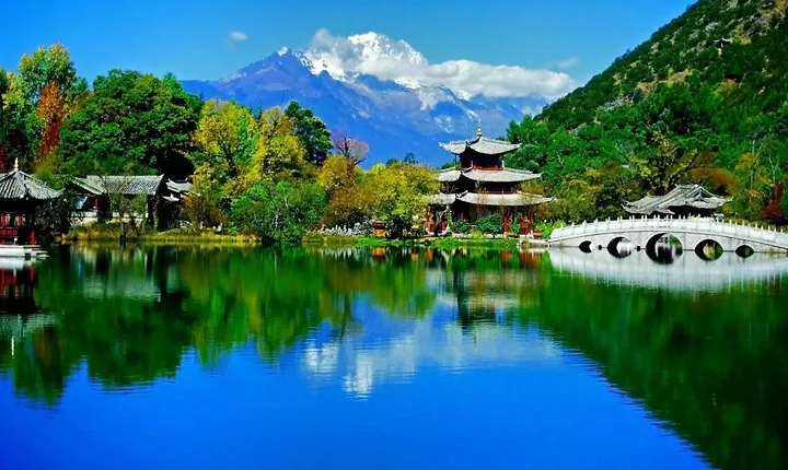 Flexible Lijiang City Highlights Private Day Tour with Lunch