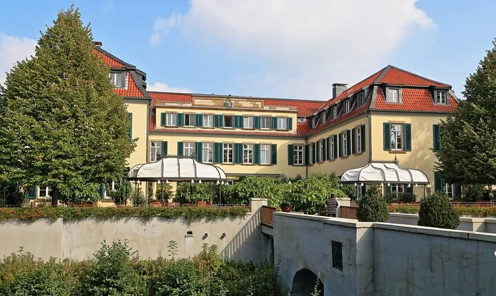 Private scavenger hunt around the Berge Castle in Gelsenkirchen