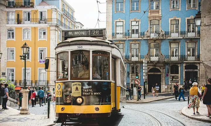 Essential Lisbon Highlights Walking Tour