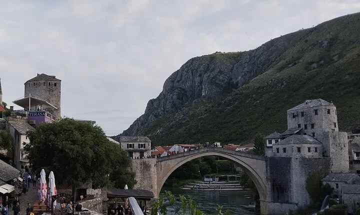 2-Hour Cultural Walking Tour in One City-Three Stories of Mostar