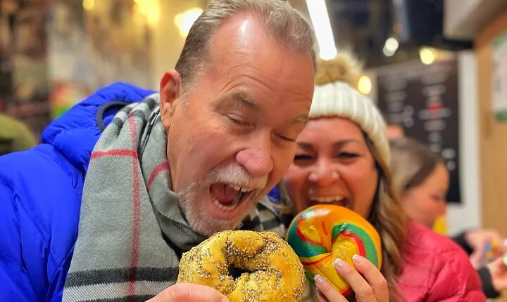NYC Bagel Tours: Midtown's Iconic Bagels