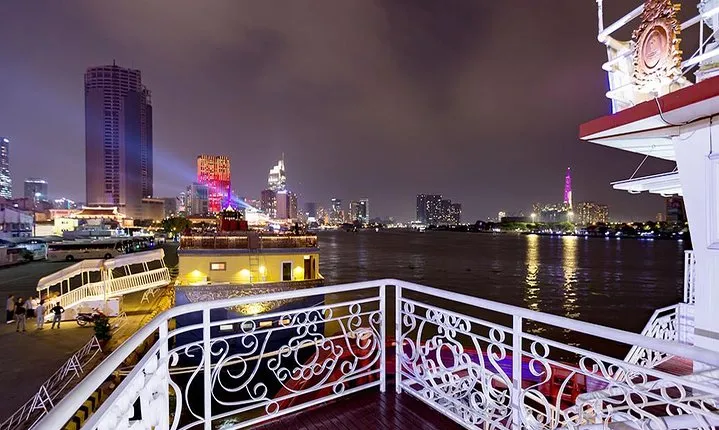 Ho Chi Minh City: Saigon River Dinner Cruise with Live Music