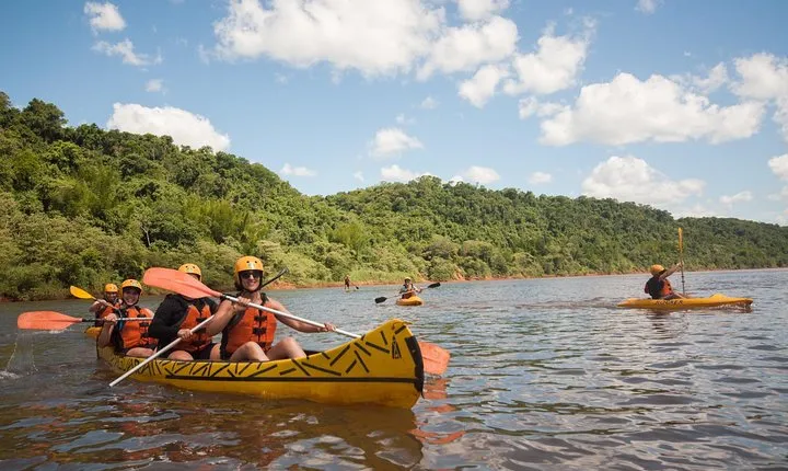 Guided Expedition with Canoeing and Waterfalls in Iguaçu