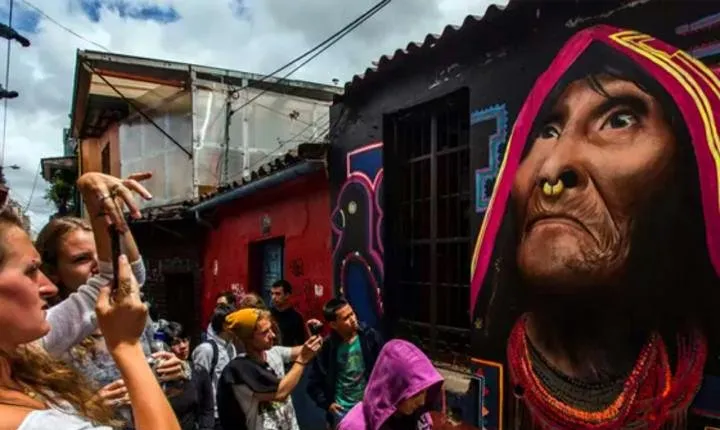 Spectacular Street Art tour in Bogota