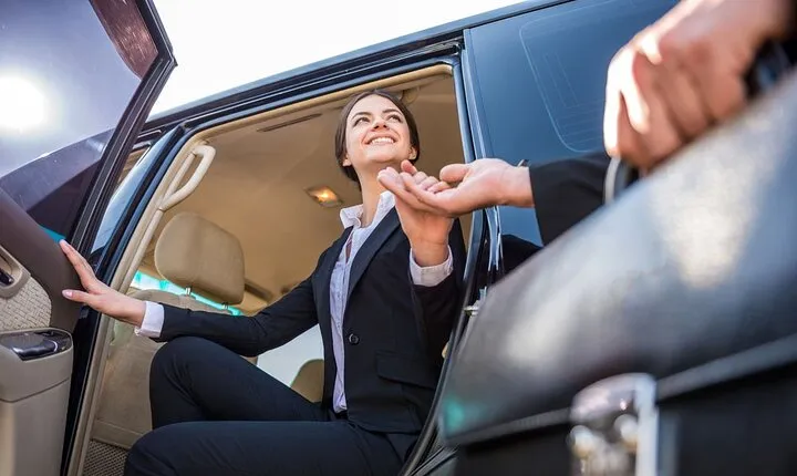 Aswan to Hurghada Private Door to Door Transfer